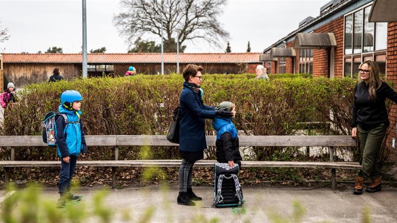 Bagaimana Sekolah yang dibuka Kembali di Denmark Memisahkan Anak-Anak Dengan Aman?